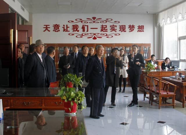 兗州區(qū)人大、政協(xié)領(lǐng)導(dǎo)蒞臨天意機(jī)械參觀考察
